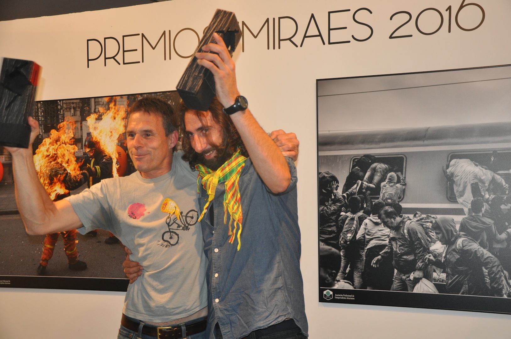 Vuelve a Grado ‘Miraes’, una exposición con 93 imágenes de fotoperiodistas asturianos