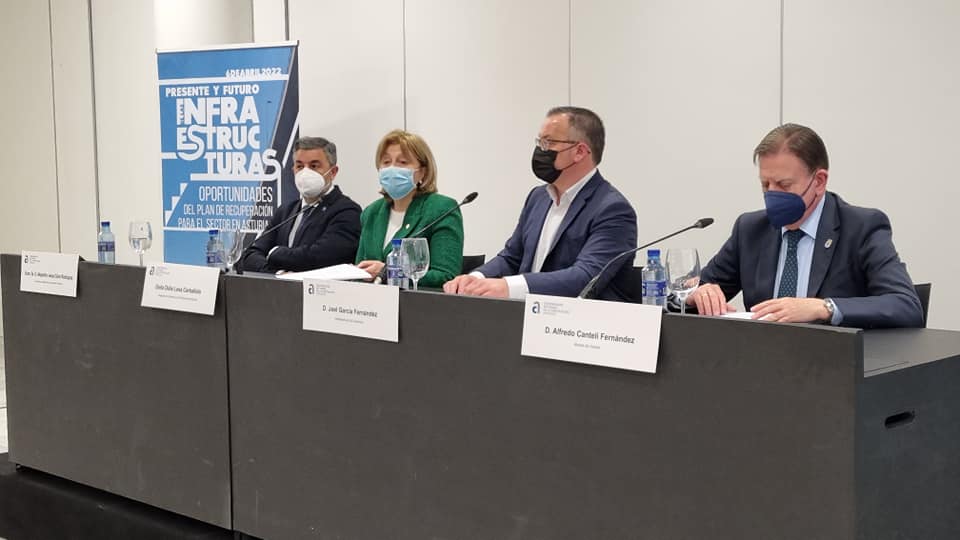 El Ministerio espera acabar en julio la obra del puente de La Barrosa