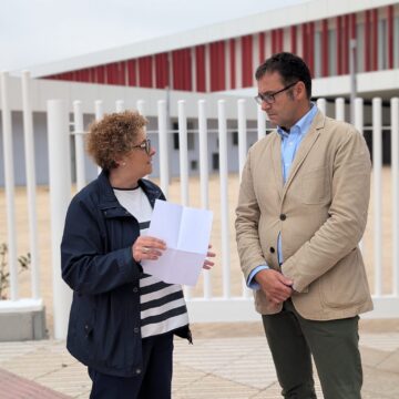 PP: «El IES de La Florida es un caserón vacío, sin material y la comunidad escolar está indignada»