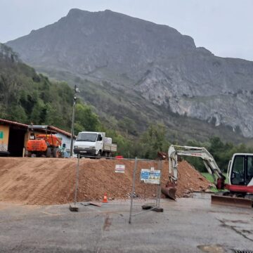 Avanza la obra de la nueva área turística de Entrago, en Teverga