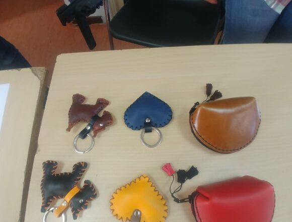 artesanía las regueras II ‘Esencia Artesana’ llega a Las Regueras