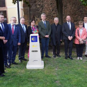 Oviedo firma un convenio con la Xunta de Galicia para impulsar el Camino Primitivo