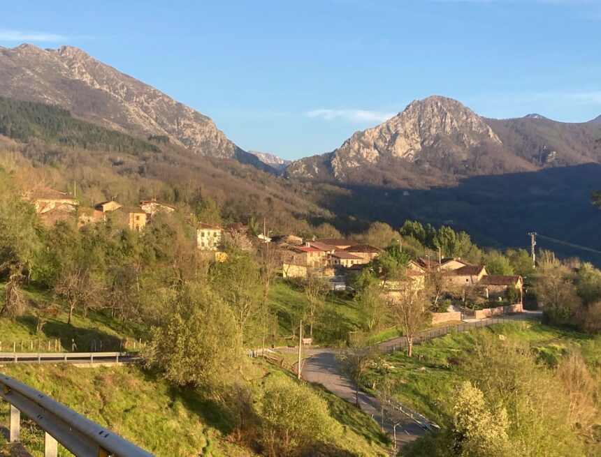 El Principado adjudica obras de abastecimiento y saneamiento en Teverga por 1,2 millones de euros