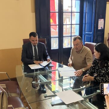 El Gobierno asturiano y el Ayuntamiento de Grado firman el convenio para la cesión de la parcela del nuevo juzgado