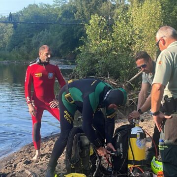 PHOTO-2025-07-09-20-34-24 Oviedo pedirá al Principado la colocación de carteles para advertir de zonas peligrosas para el baño en el río Nalón