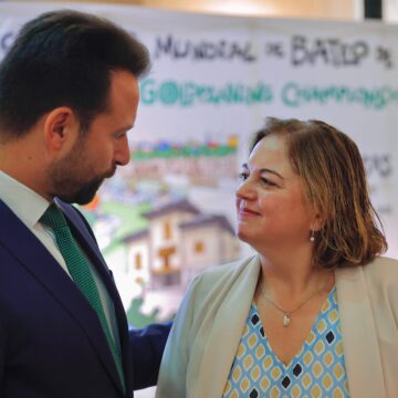 montse fernandez y queipo Montse Fernández: «Tengo buenas relaciones con Sergio Martínez (Vox) y no descarto que lleguemos a acuerdos puntuales»