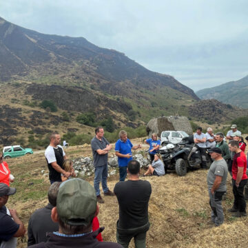 2025_08_27 consejero visita Somiedo 4 El incendio de Somiedo afecta ya a más de 1.700 hectáreas