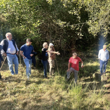 Captura de pantalla 2025-09-16 a las 12.57.03 El PP visita la ganadería de Grao a la que un lobo mató tres xatos
