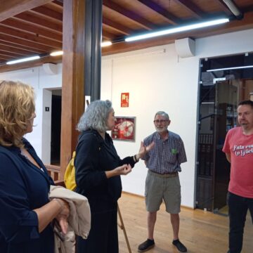 Maria del Roxo Grau acoge la exposición “Asturias en mil colores” de la artista María del Roxo