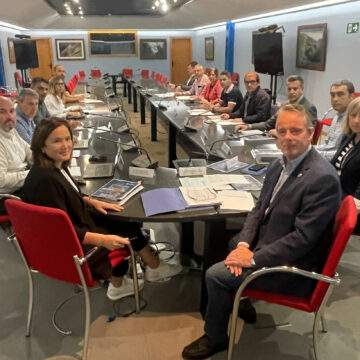 2025_10_14 reunion pacto rural 1 Medio Rural presenta su estrategia de futuro para el campo con el plante de URA y USAGA