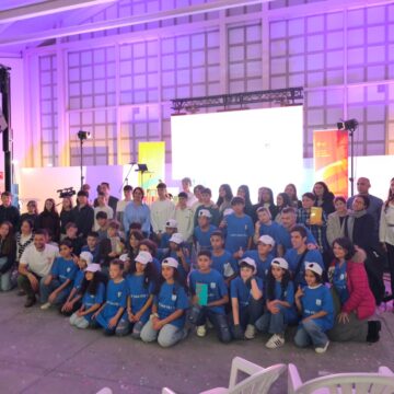 2025_10_30 Premios emprendimiento El colegio de Las Regueras recibe el premio nacional de educación ‘Future Minds’