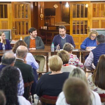 Comarcal Centro-Occidente (1) Álvaro Queipo se reúne con las juntas locales de la comarca para pulsar las necesidades del territorio