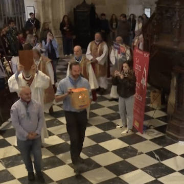 El reguerano Daniel Menéndez trajo la luz de Belén