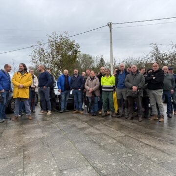 ganaderos y vecinos lobo las regueras Las Regueras: «Aquí nunca hubo lobos y ahora en dos meses me mataron 20 animales»