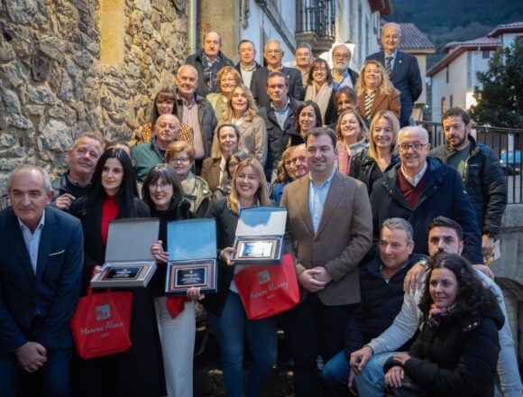 afuegalpitu salas Salas da el pistoletazo de salida al 44.º Certamen del Afuega’l Pitu en el Castillo de Valdés-Salas