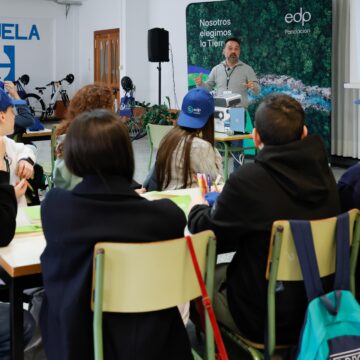 Los jóvenes de Cangas imaginan el futuro del concejo en la Escuela de la Energía de la Fundación EDP
