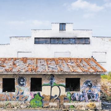 Las teyeras olvidadas de San Claudio y la laguna de Toroyu, entre barro y silencio