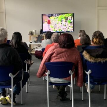 Captura de pantalla_16-3-2026_94450_web.whatsapp.com Cuatro mujeres de Yernes y Tameza, en el documental ‘Muyer rural’