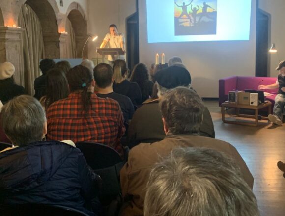 Captura de pantalla_23-3-2026_85535_web.whatsapp.com De Robe Iniesta a poemas sobre la madre, intensa ‘timba’ poética en Grau