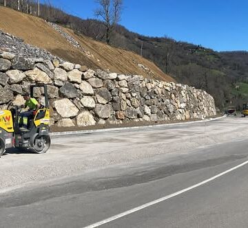 Obras carretera San Lorenzo La mejora de la carretera del puerto de San Lorenzo, entre Teverga y Somiedo, en la recta final