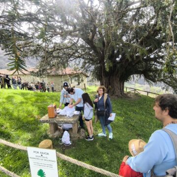 escolares bermiego 2 Los colegios del Valle del Trubia celebran su cita anual con la poesía en Bermiego