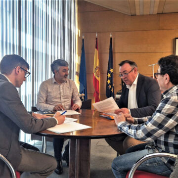 Trabanco cierra con el Principado obras en carreteras por más de 5 millones de euros