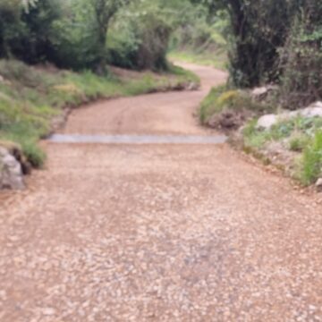 Candamo culmina la reparación de la senda de Piñera, en Grullos