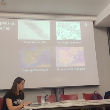 Clases en Salas para ver bien el eclipse
