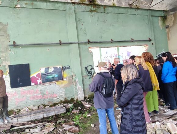 Vuelve a las ruinas industriales la peculiar Bienal de San Claudio