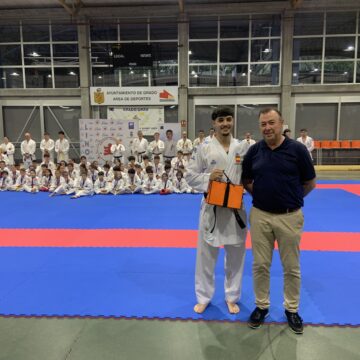 borja y trabanco Grau reconoce al karateca Borja Gutiérrez por su oro mundial universitario