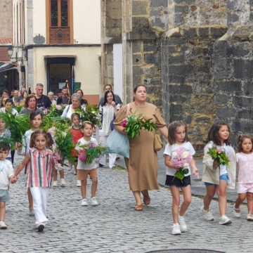 image Música y baile en el Enrame de la Fonte de la Campa, en Salas