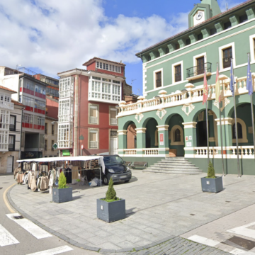 Tineo Ayto Tineo advierte: 300 euros por orinar en la calle o no recoger la caca del perro