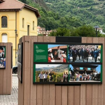Captura de pantalla_1-7-2026_11320_web.whatsapp.com Pola de Somiedo acoge la exposición fotográfica «36 años de Pueblos Ejemplares de Asturias»
