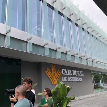 Caja Rural inaugura en la FIDMA un pabellón propio, transparente y sólido «como nuestros valores»