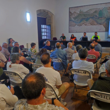 Cangas y Salas aprenden a defenderse del fuego