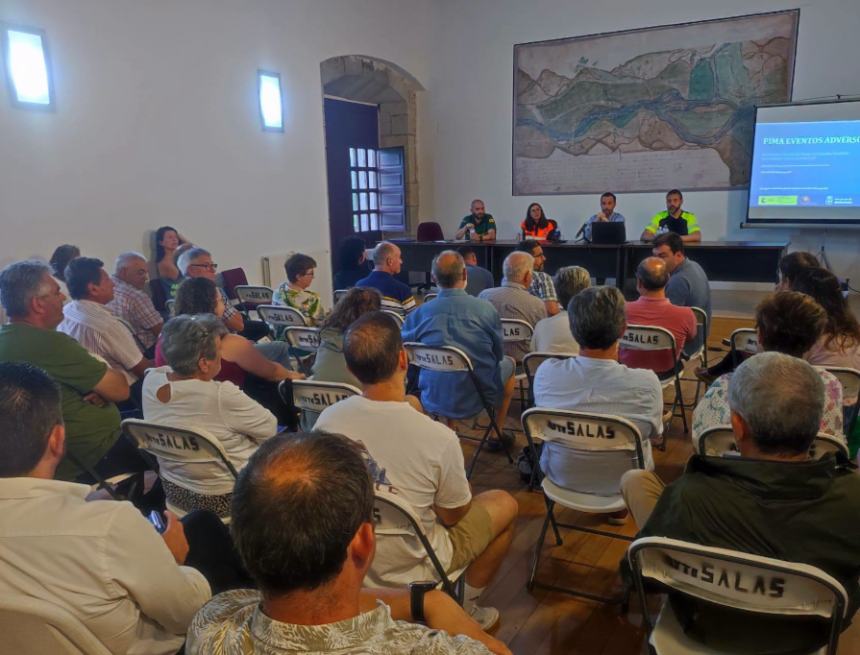 image Cangas y Salas aprenden a defenderse del fuego