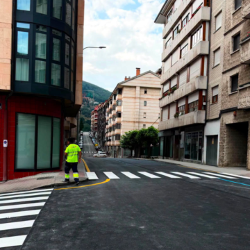 image Finalizan las obras de abastecimiento de la calle Clarín, en Cangas